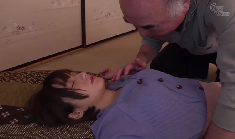 Bố chồng yêu vô tình làm vợ của con trai ngất xỉu rồi sau đó …